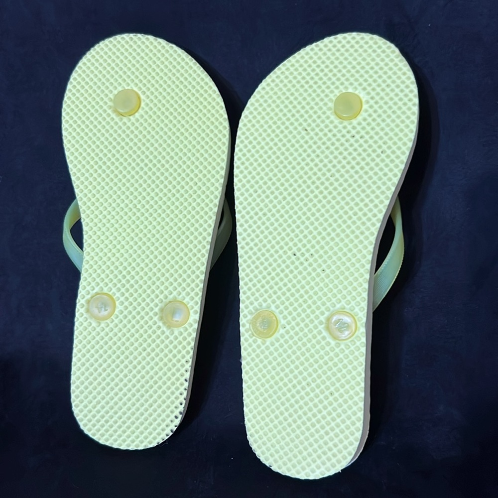 Flip Flops - Picture 2 of 2